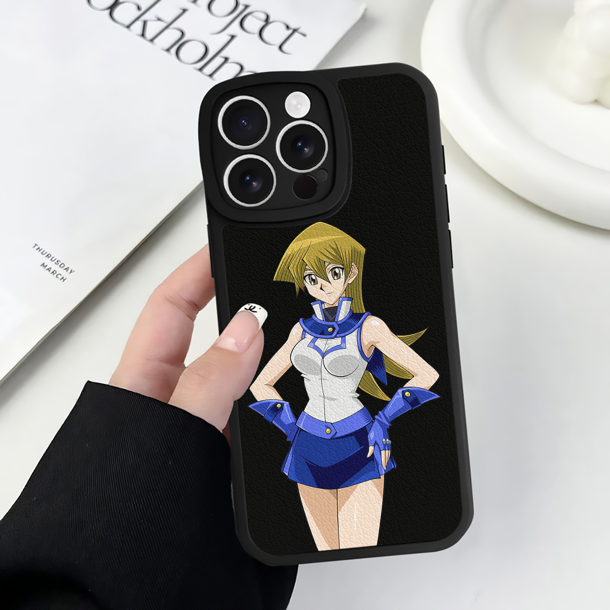 遊☆戯☆王 Yu-Gi-Oh! 【iPhone 16シリーズ対応】シリコンスマホケース（レザー調） 材質：シリコン